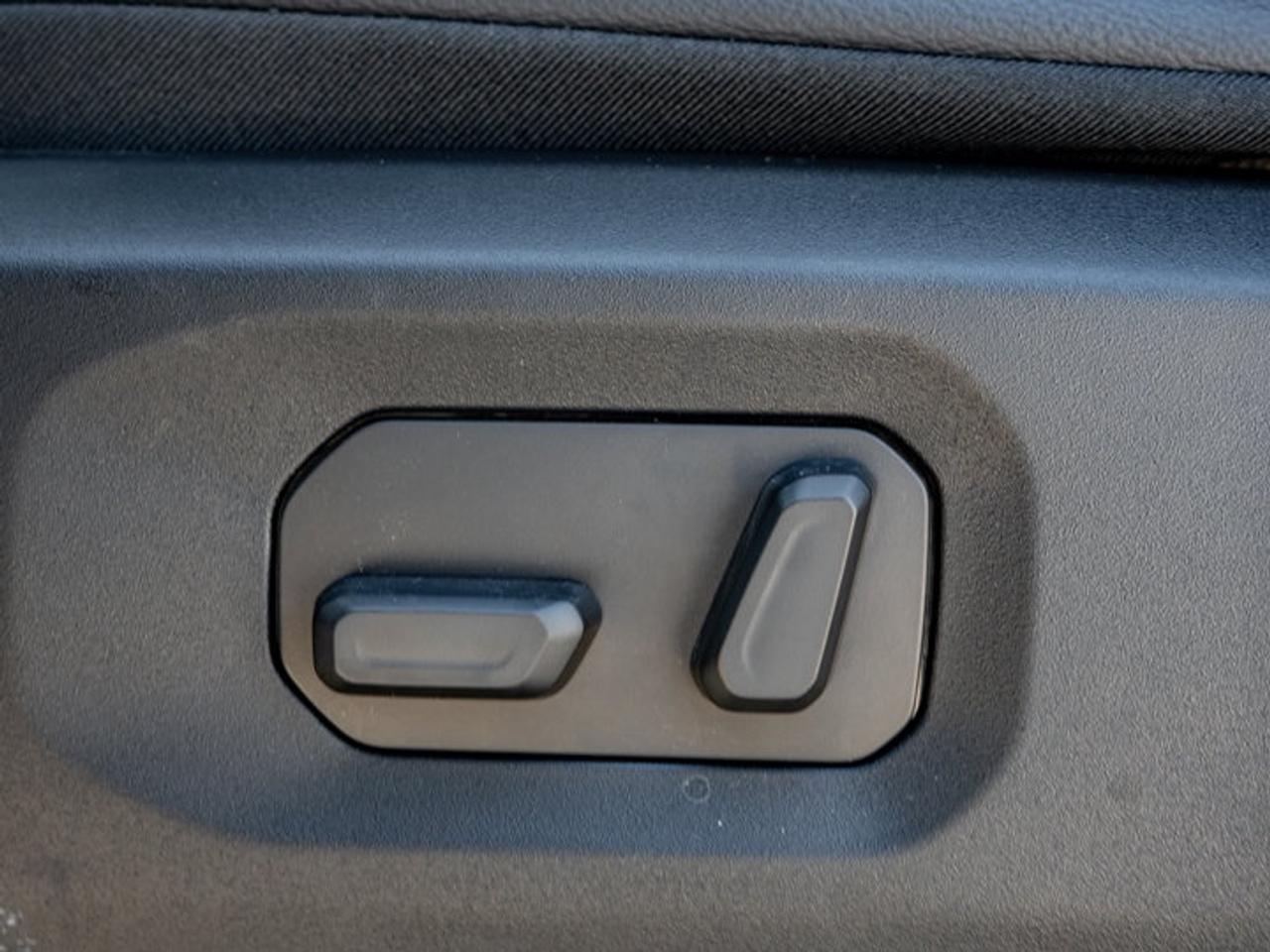 2026 Jeep Wrangler Sahara Photo