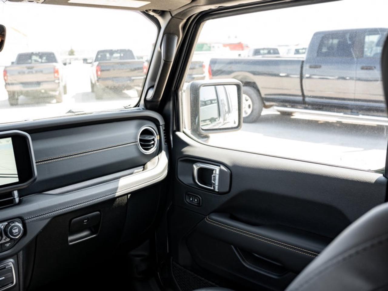 2026 Jeep Wrangler Sahara Photo