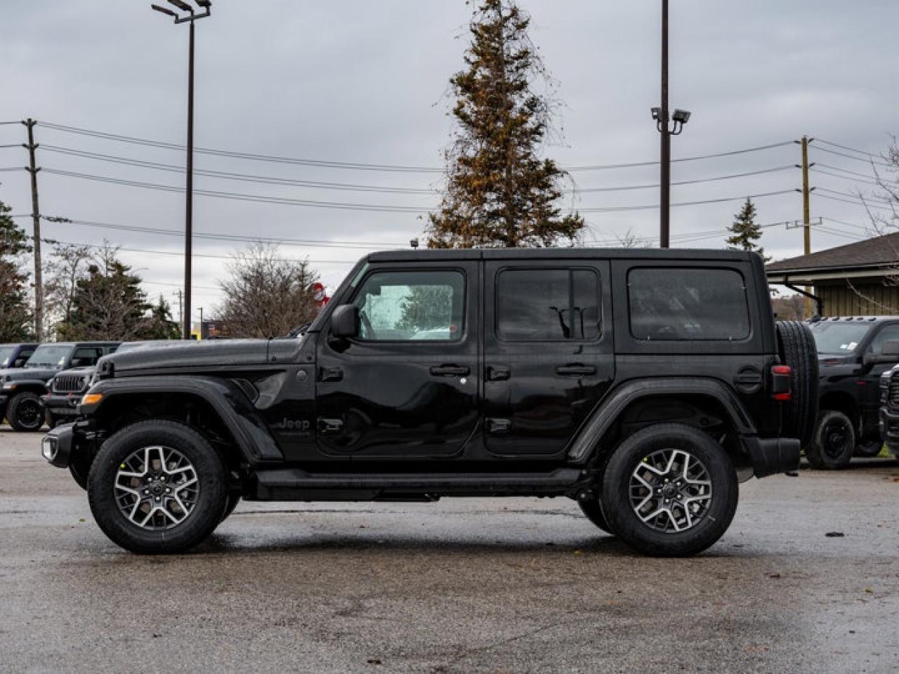 2026 Jeep Wrangler Sahara Photo
