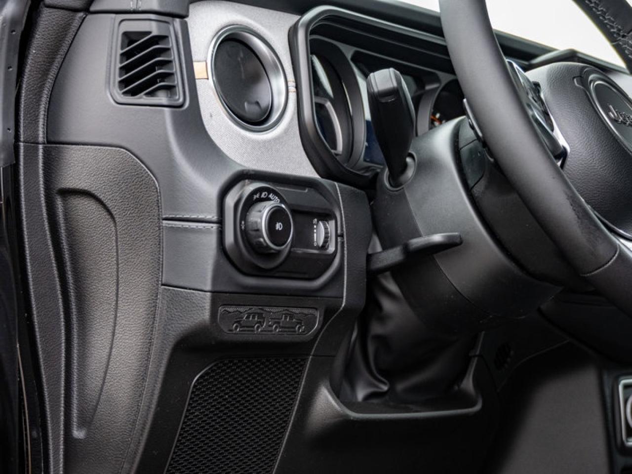 2026 Jeep Wrangler Sahara Photo