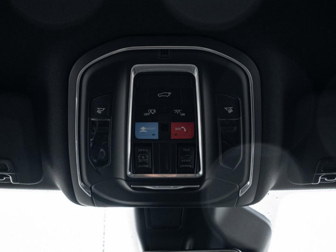 2025 Jeep Grand Cherokee Altitude Photo