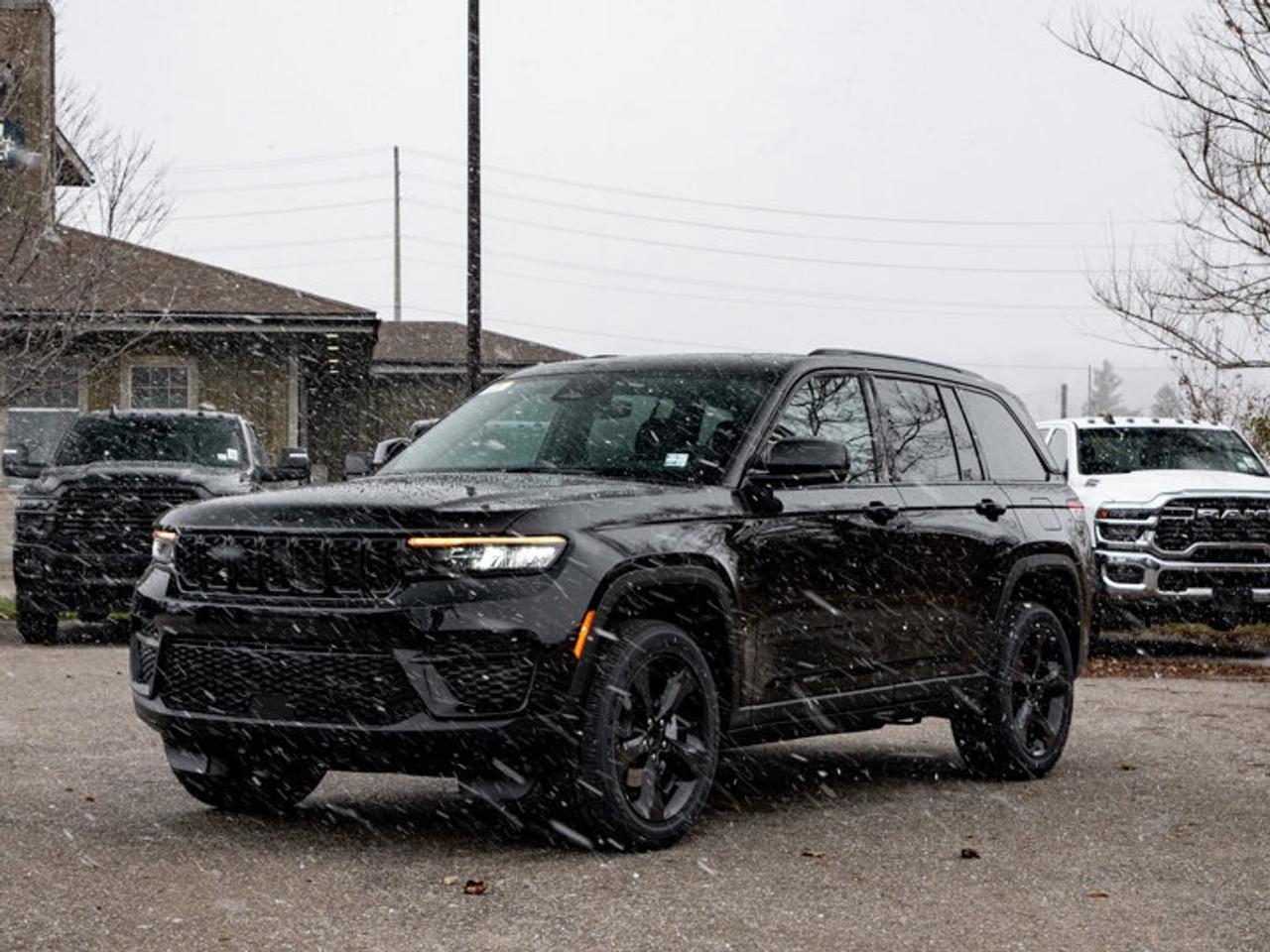 2025 Jeep Grand Cherokee Altitude Photo