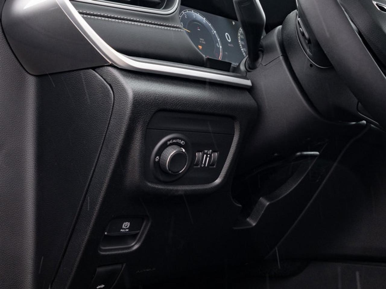 2025 Jeep Grand Cherokee Altitude Photo