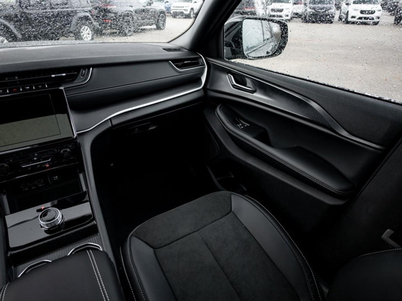 2025 Jeep Grand Cherokee Altitude Photo