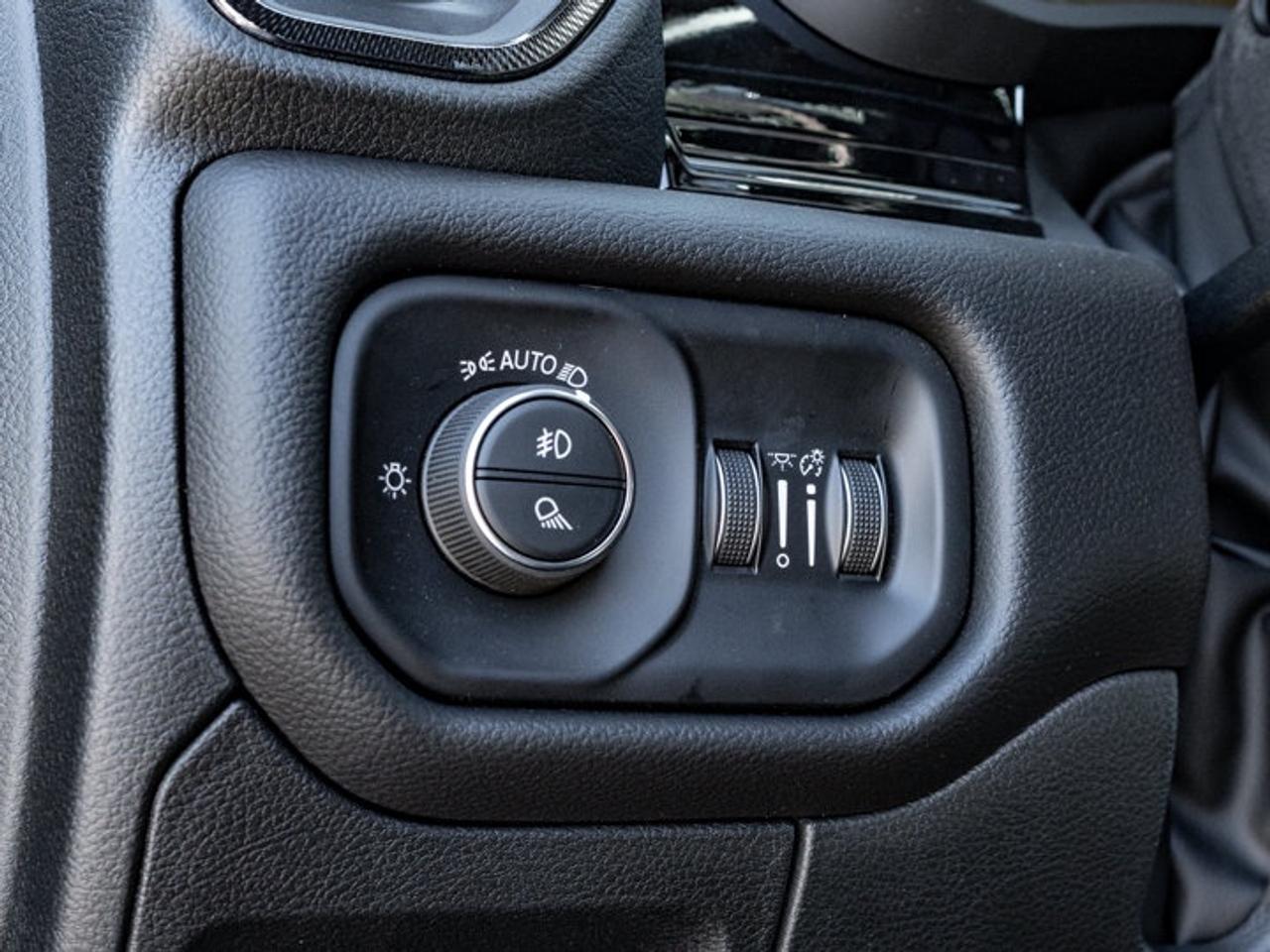 2026 RAM 1500 SPORT Photo