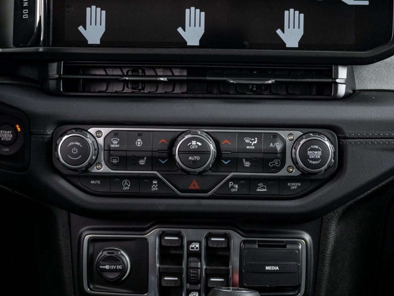 2026 Jeep Wrangler Sahara Photo