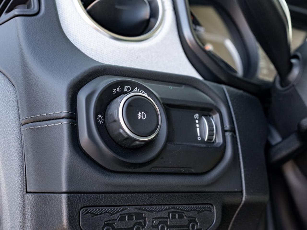 2026 Jeep Wrangler Sahara Photo
