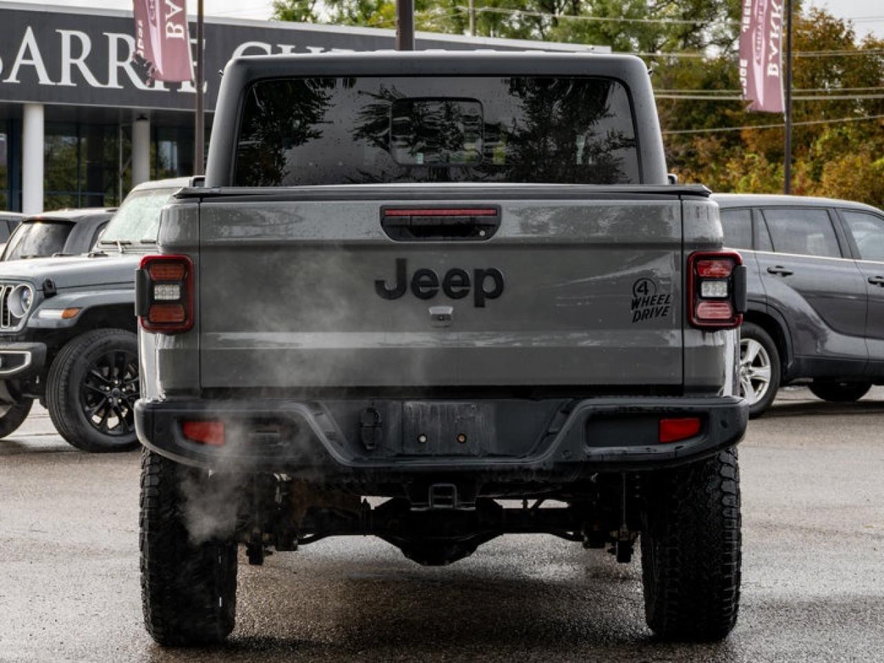 2021 Jeep Gladiator Willys Photo