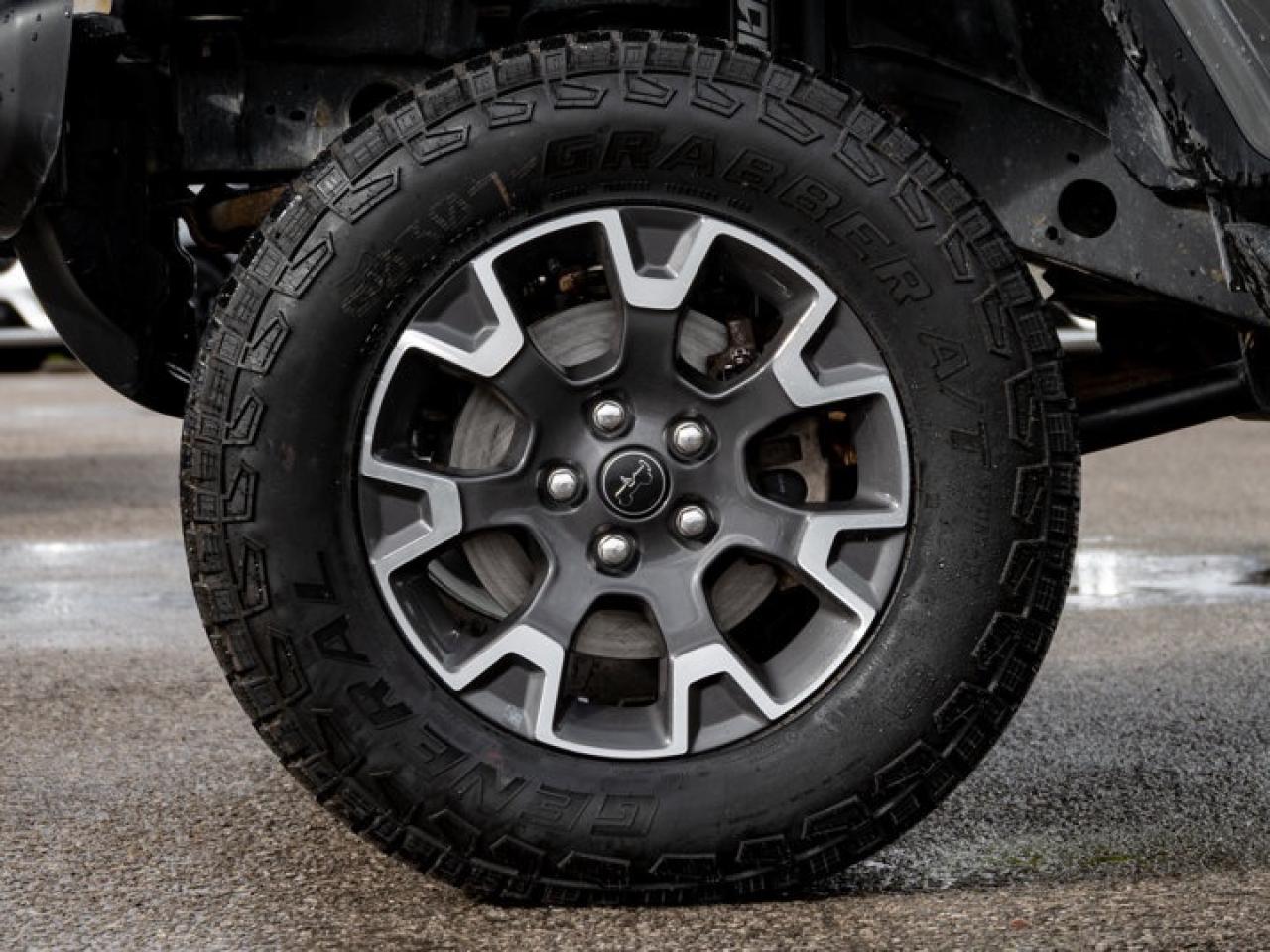 2021 Jeep Gladiator Willys Photo