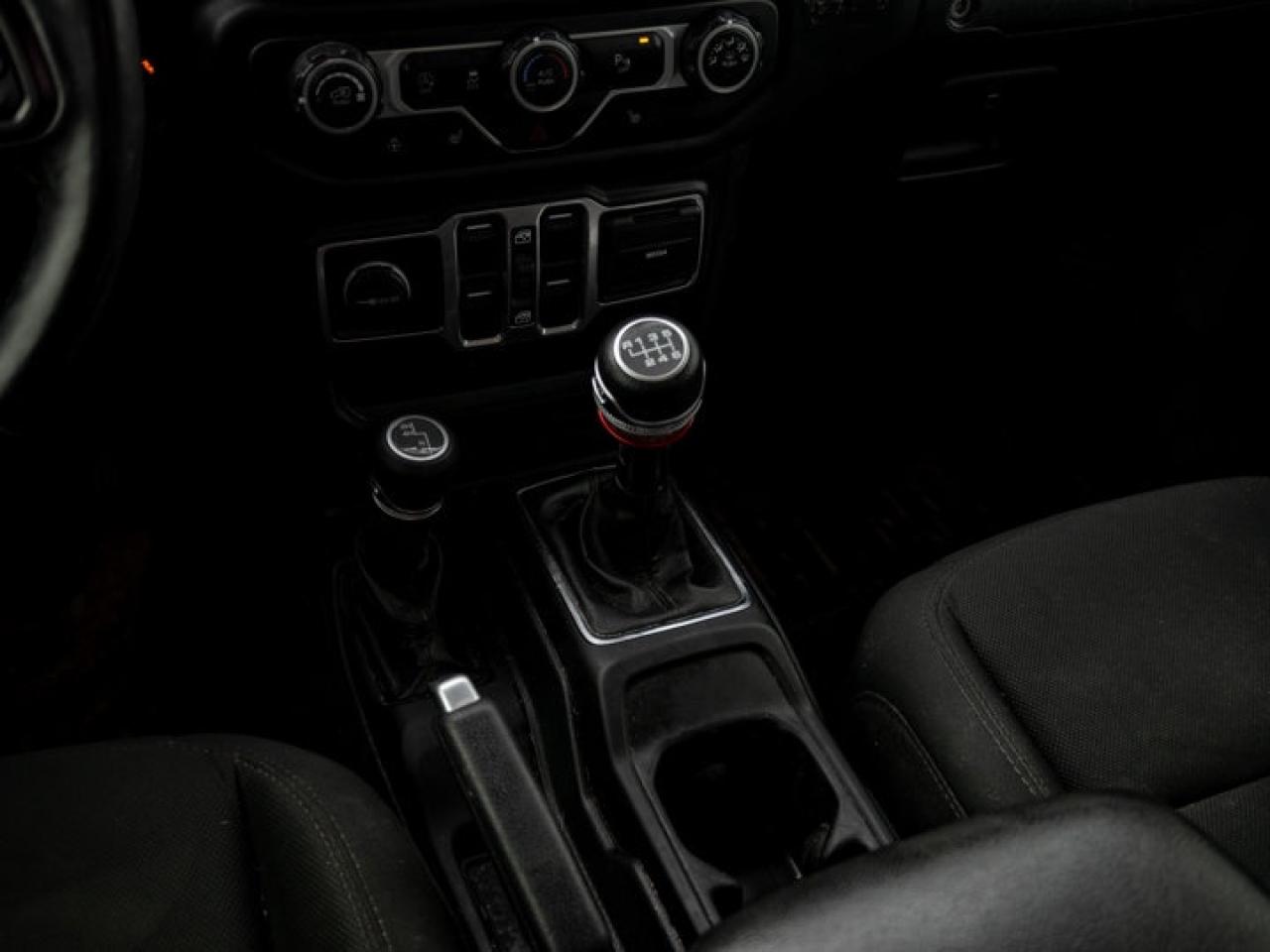 2021 Jeep Gladiator Willys Photo