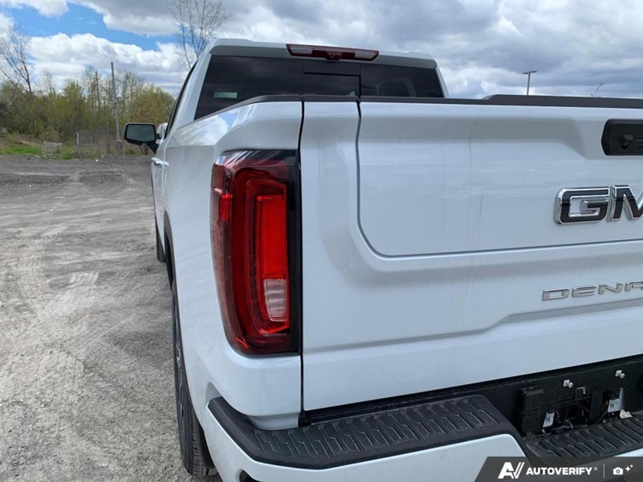 2026 GMC Sierra 1500 Denali Ultimate  - Leather Seats Photo