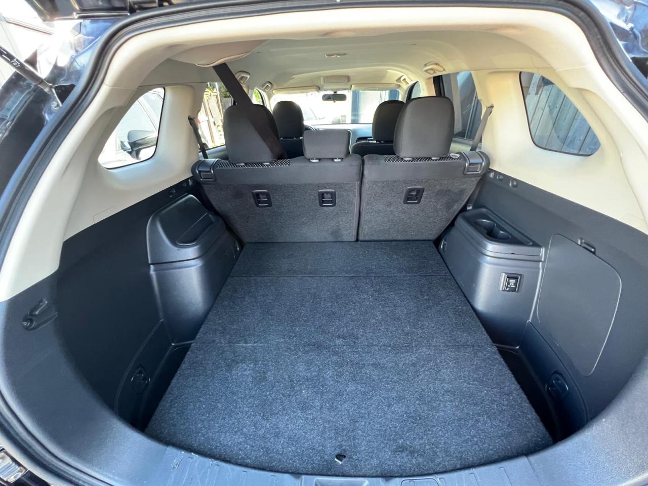 2019 Mitsubishi Outlander ES AWC Photo