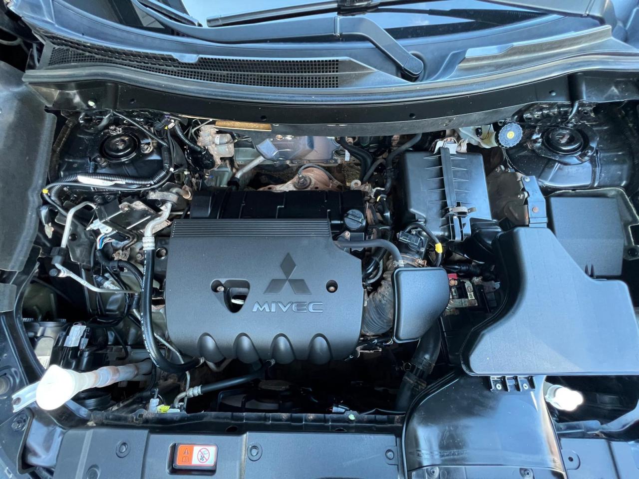 2019 Mitsubishi Outlander ES AWC Photo