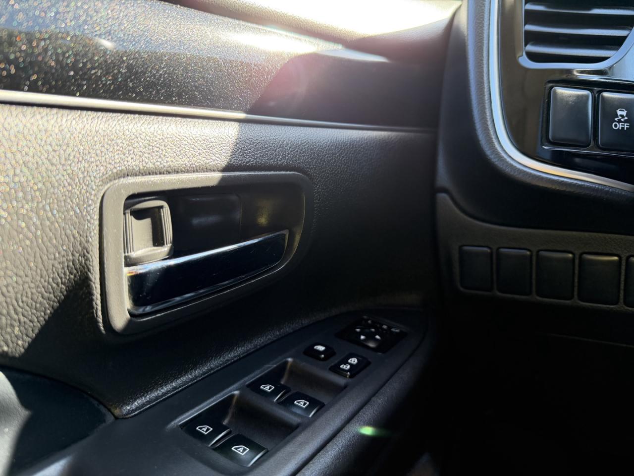 2020 Mitsubishi Outlander SEL S-AWC - Photo #23