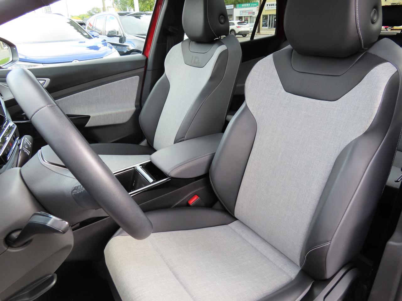 2023 Volkswagen ID.4 Pro AWD w/SK On Battery - Blind Spot Monitor !!! Photo