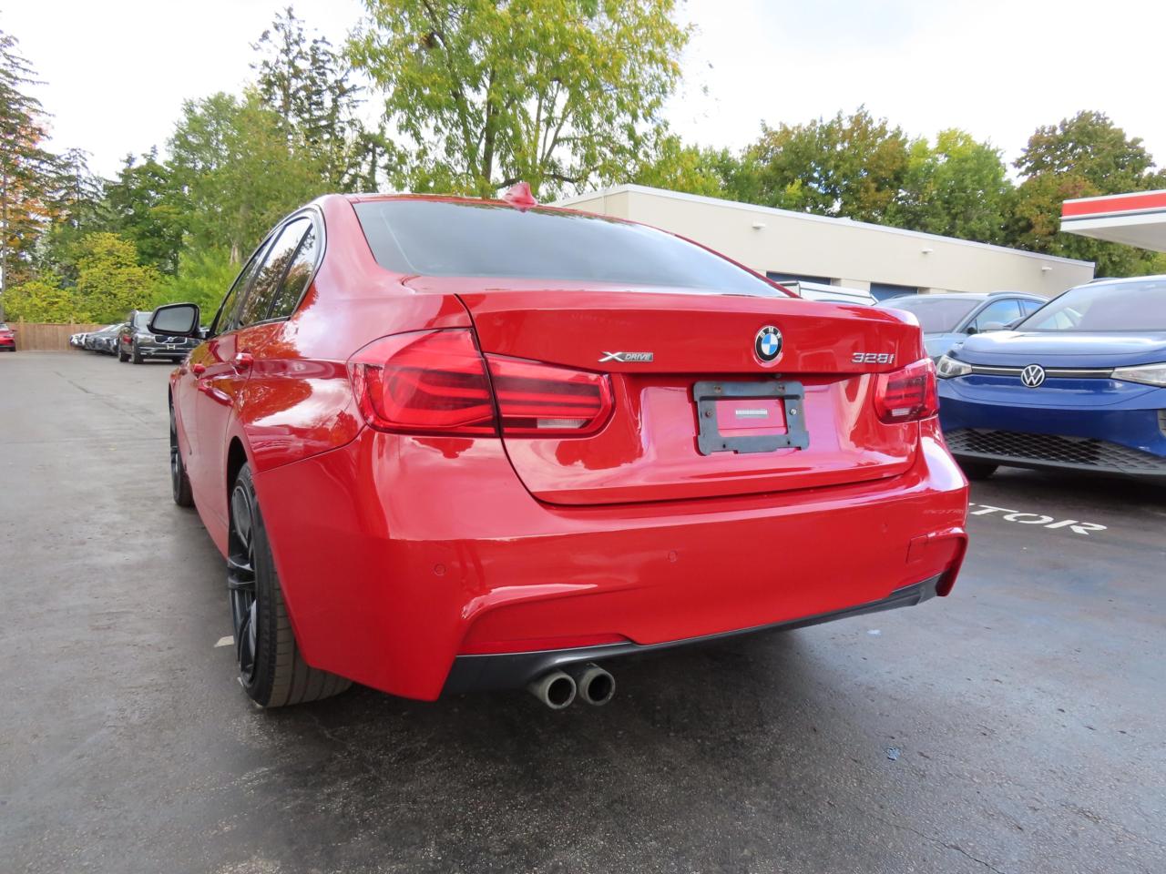 2016 BMW 3 Series 328i XDRIVE - M-SPORT PKG - LEATHER - SUNROOF !!! Photo