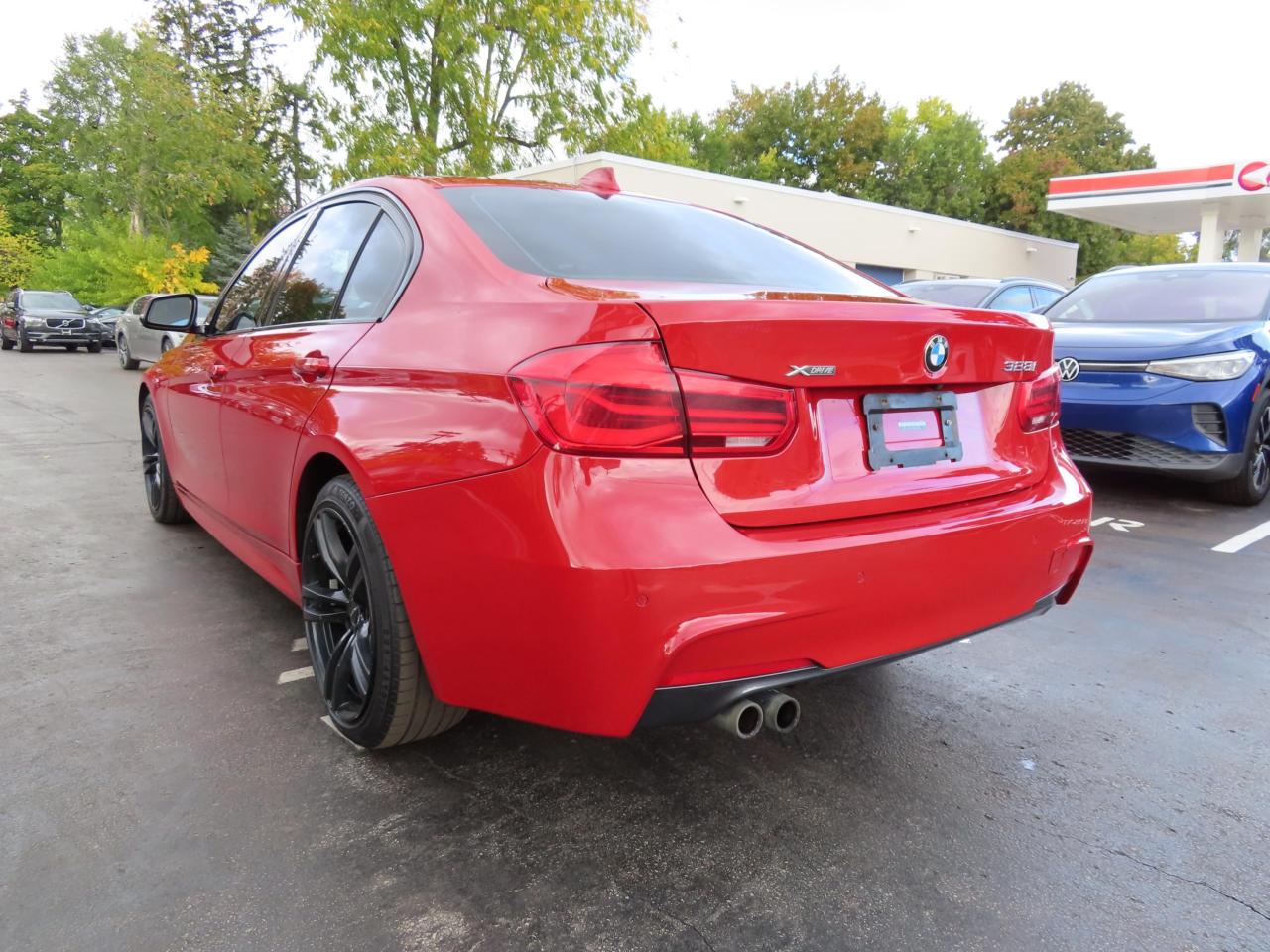 2016 BMW 3 Series 328i XDRIVE - M-SPORT PKG - LEATHER - SUNROOF !!! Photo