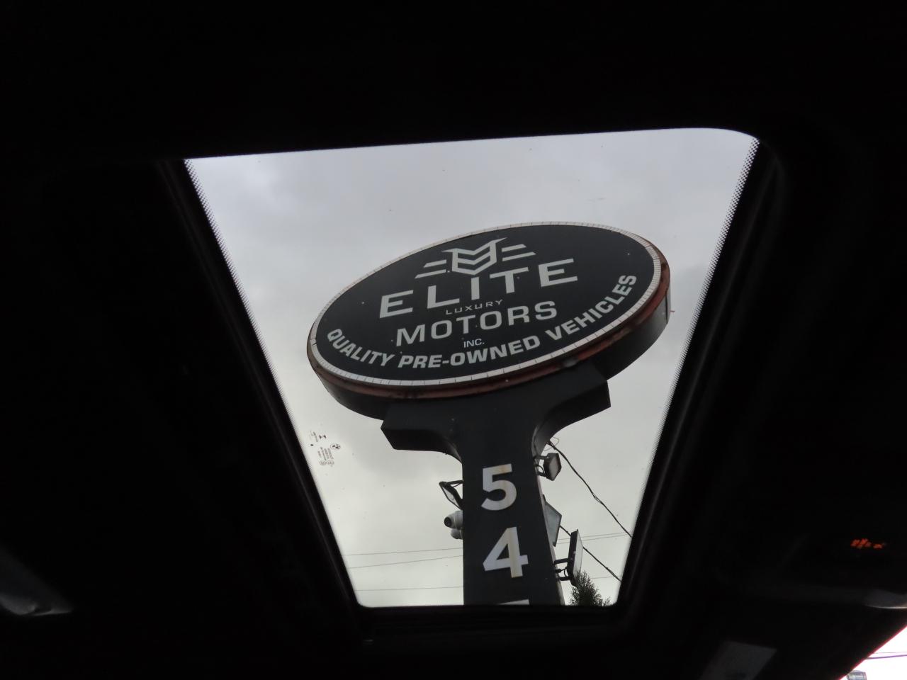 2016 BMW 3 Series 328i XDRIVE - M-SPORT PKG - LEATHER - SUNROOF !!! Photo