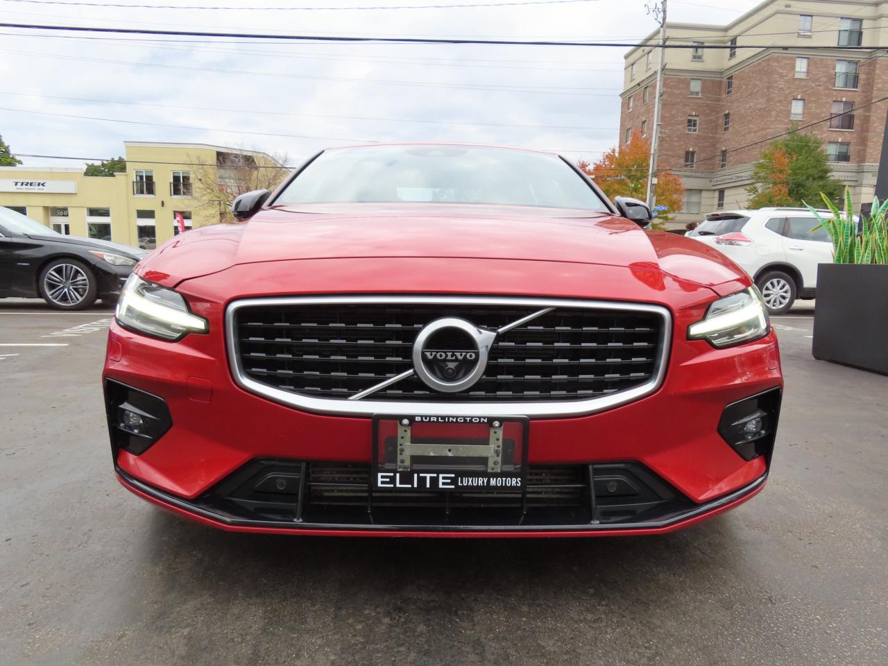 2019 Volvo S60 T6 AWD R-DESIGN - NAVI - LEATHER - SUNROOF !!! Photo2