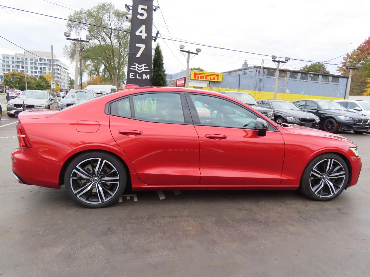2019 Volvo S60 T6 AWD R-DESIGN - NAVI - LEATHER - SUNROOF !!! Photo