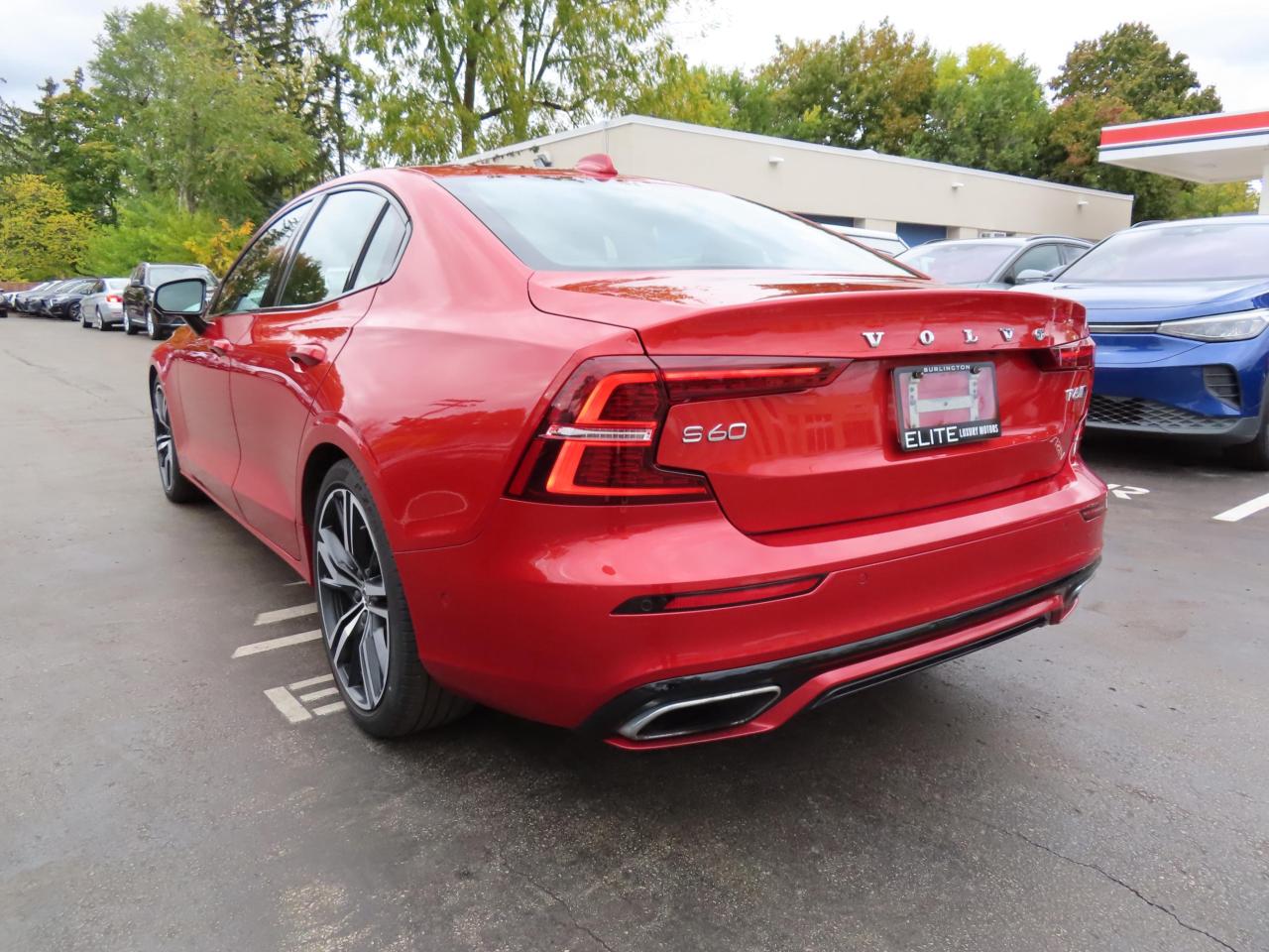 2019 Volvo S60 T6 AWD R-DESIGN - NAVI - LEATHER - SUNROOF !!! Photo