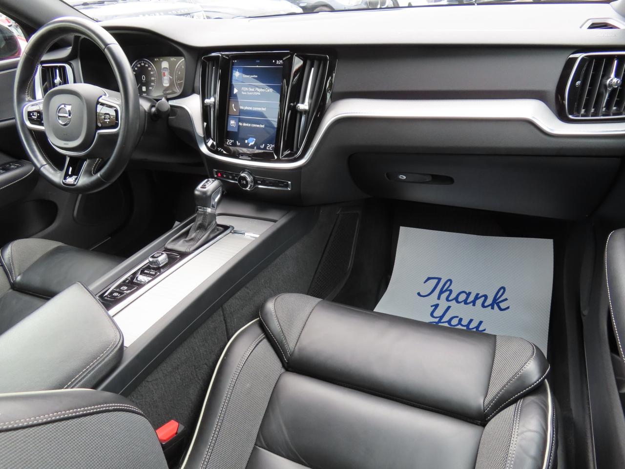 2019 Volvo S60 T6 AWD R-DESIGN - NAVI - LEATHER - SUNROOF !!! Photo