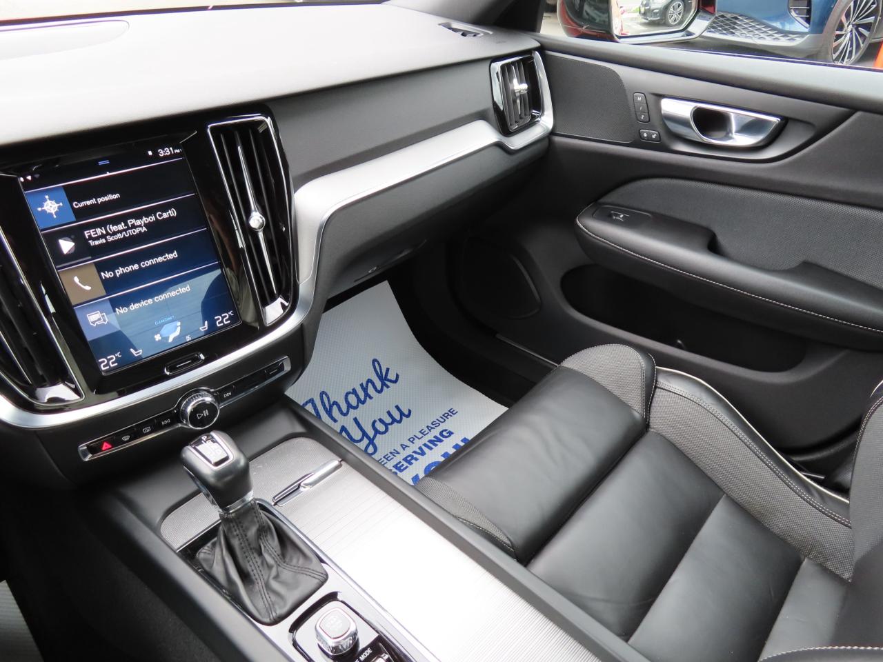 2019 Volvo S60 T6 AWD R-DESIGN - NAVI - LEATHER - SUNROOF !!! Photo