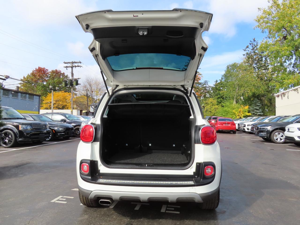 2014 Fiat 500 L Trekking - Panoramic Roof - Heated Seats !!! Photo