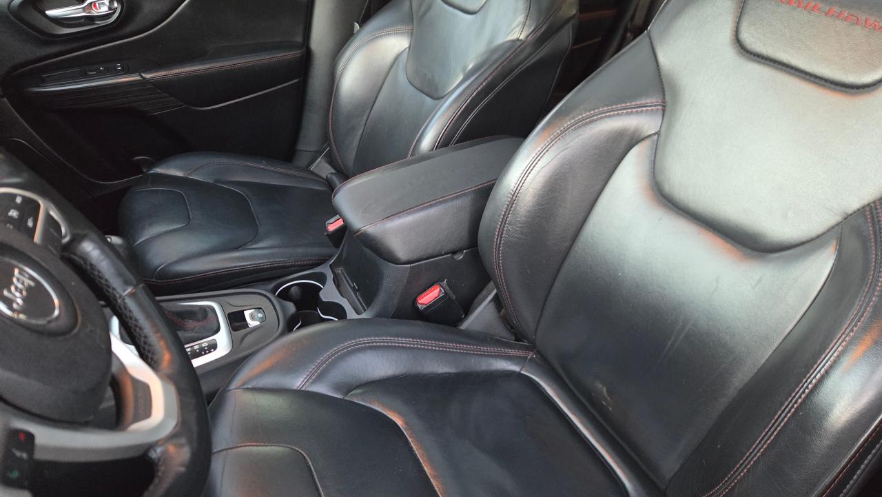 2015 Jeep Cherokee 4WD 4dr Trailhawk - Photo #20