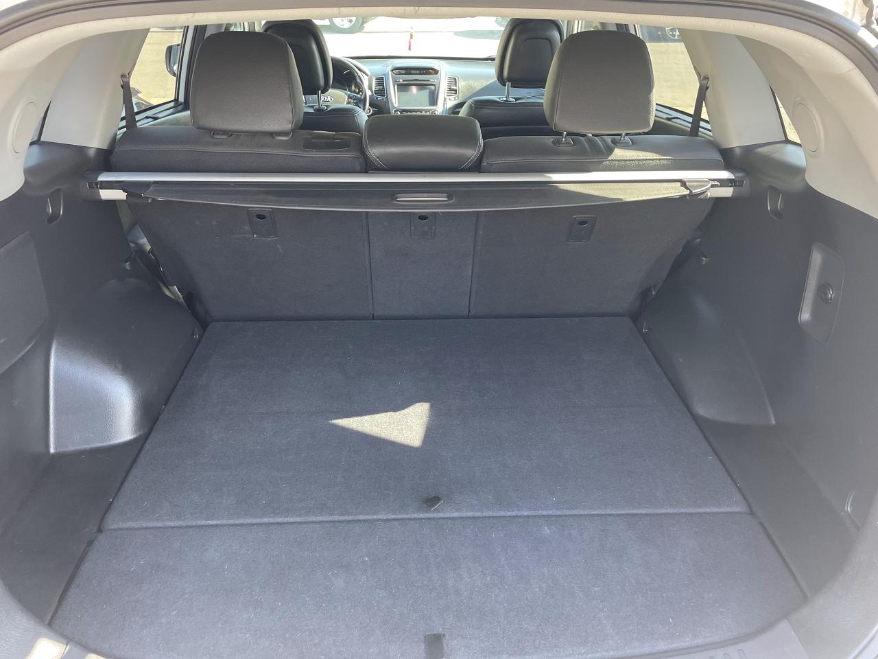 2014 Kia Sorento SX - Photo #10