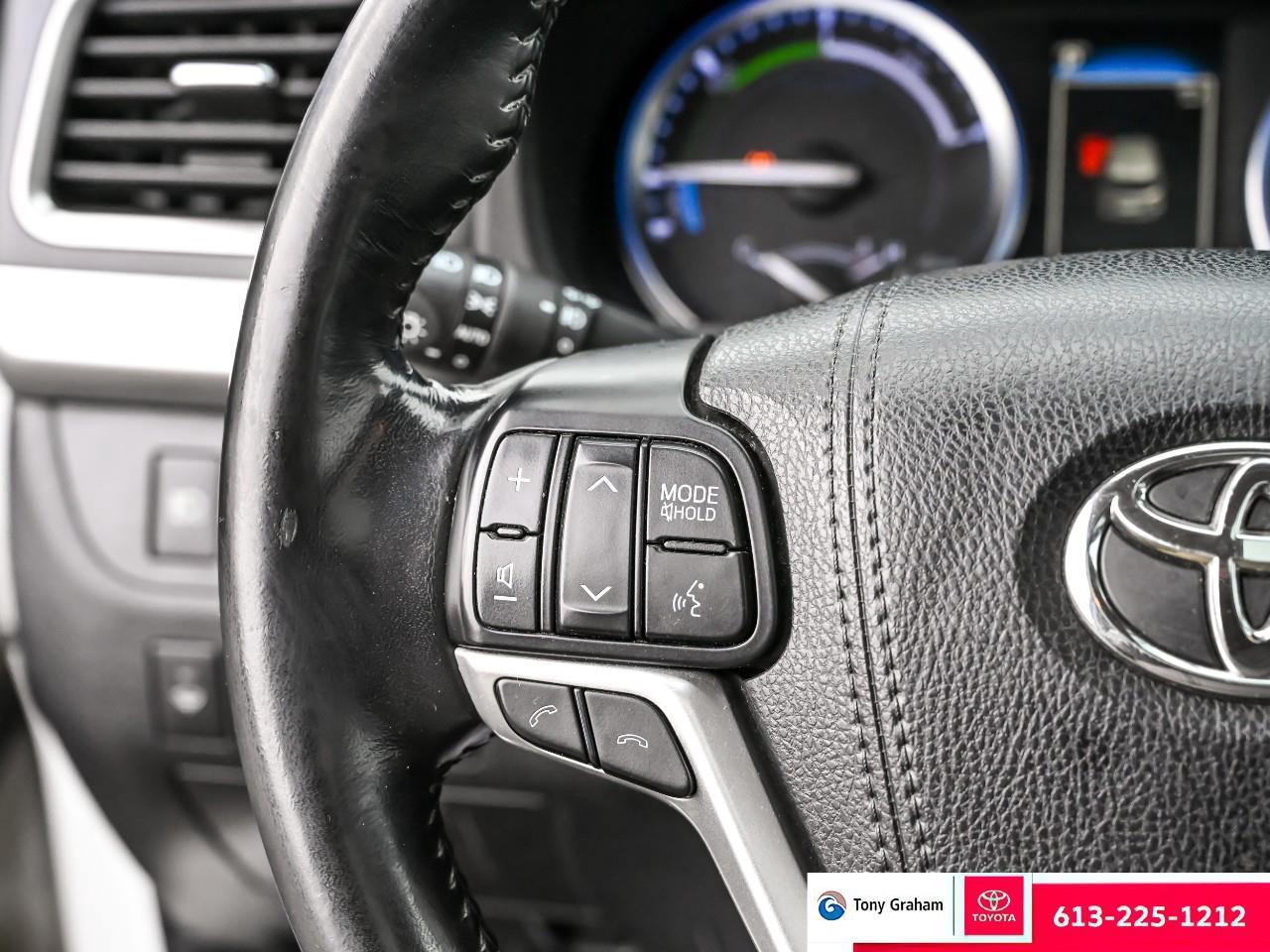 2017 Toyota Highlander HYBRID XLE Photo