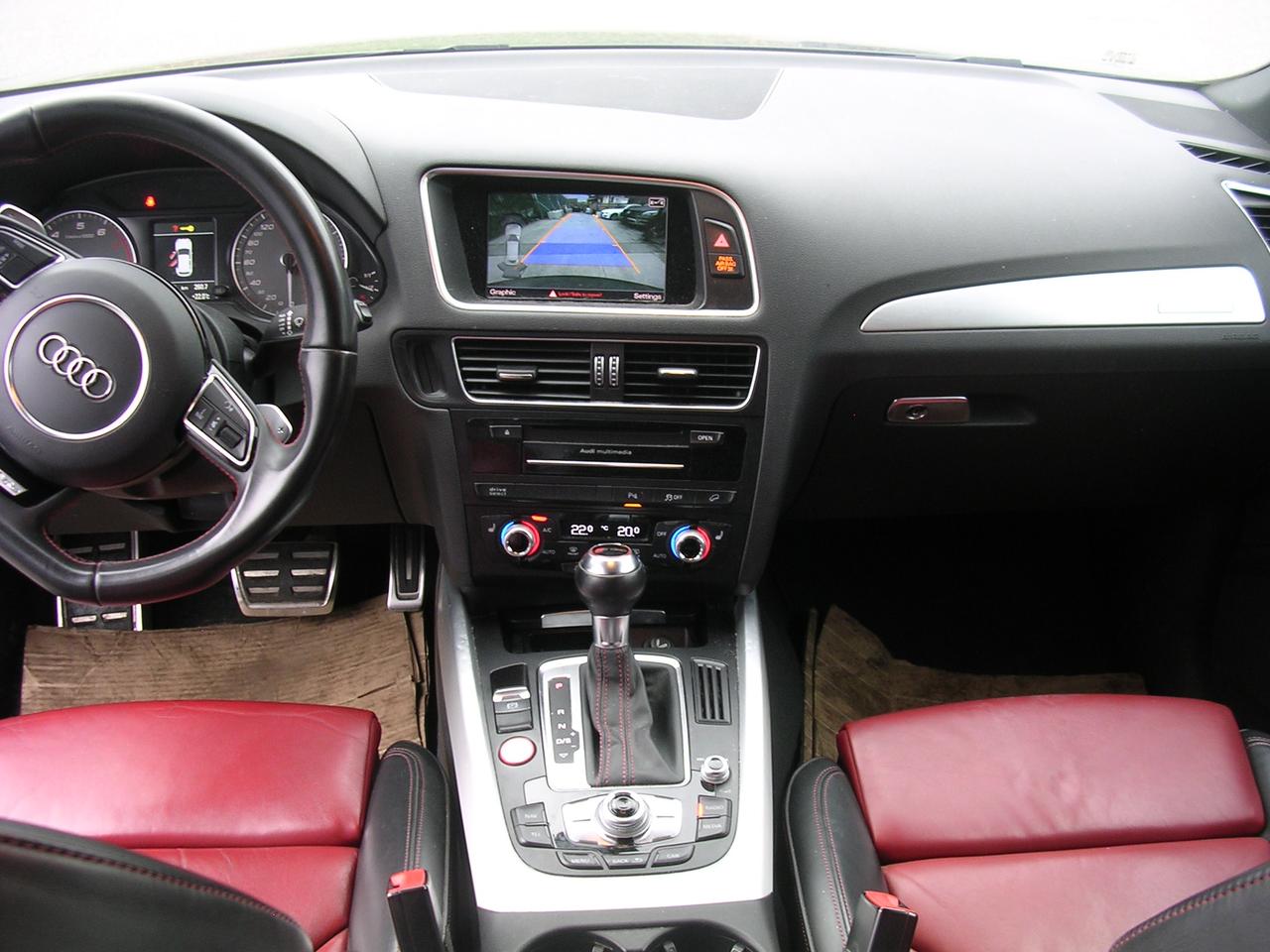 2016 Audi SQ5 quattro 4dr 3.0T Progressiv Photo