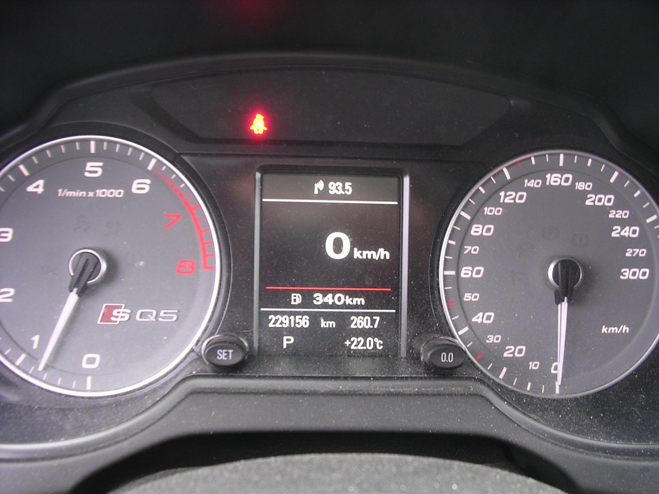 2016 Audi SQ5 quattro 4dr 3.0T Progressiv - Photo #12