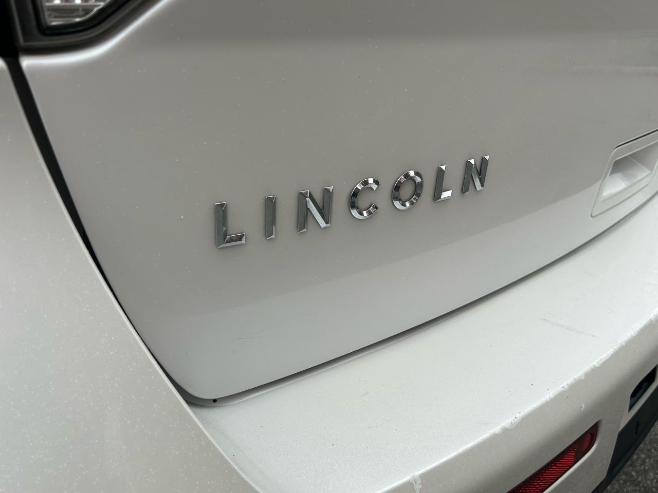 2011 Lincoln MKX  - Photo #14