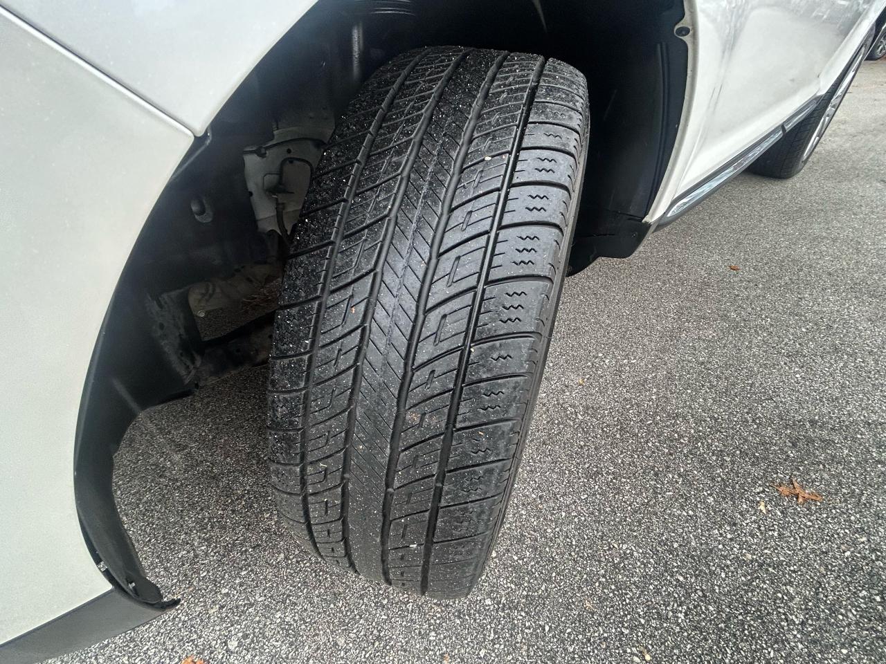 2011 Lincoln MKX  - Photo #13