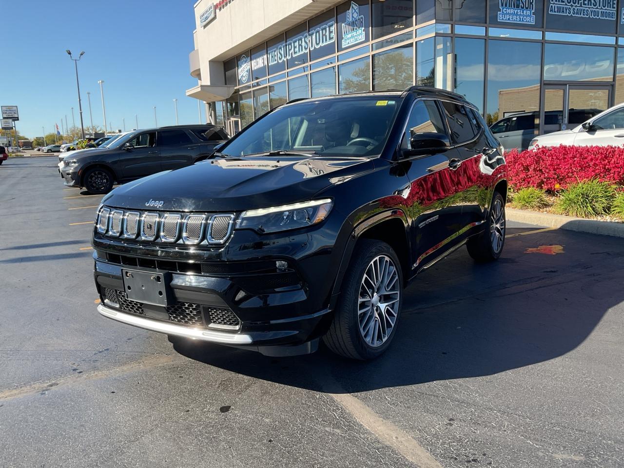 Used 2022 Jeep Compass ELITE GROUP / HTD COOLED SEATS / NAV / RMT START for sale in Windsor, ON