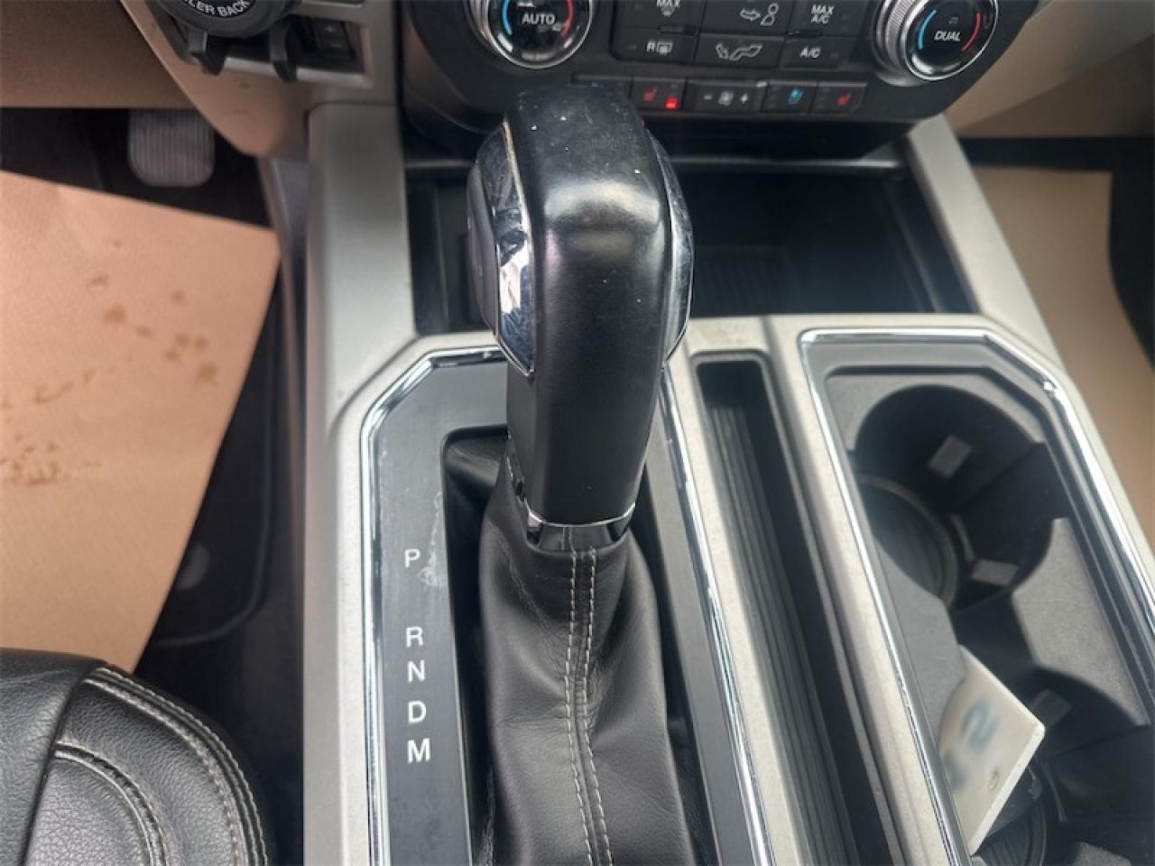 2020 Ford F-150 Lariat  - Leather Seats - Navigation Photo5