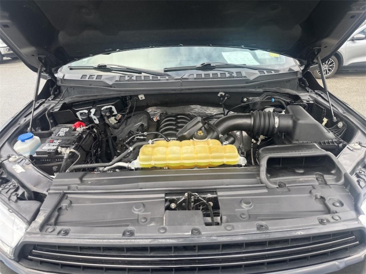 2020 Ford F-150 Lariat  - Leather Seats - Navigation Photo5