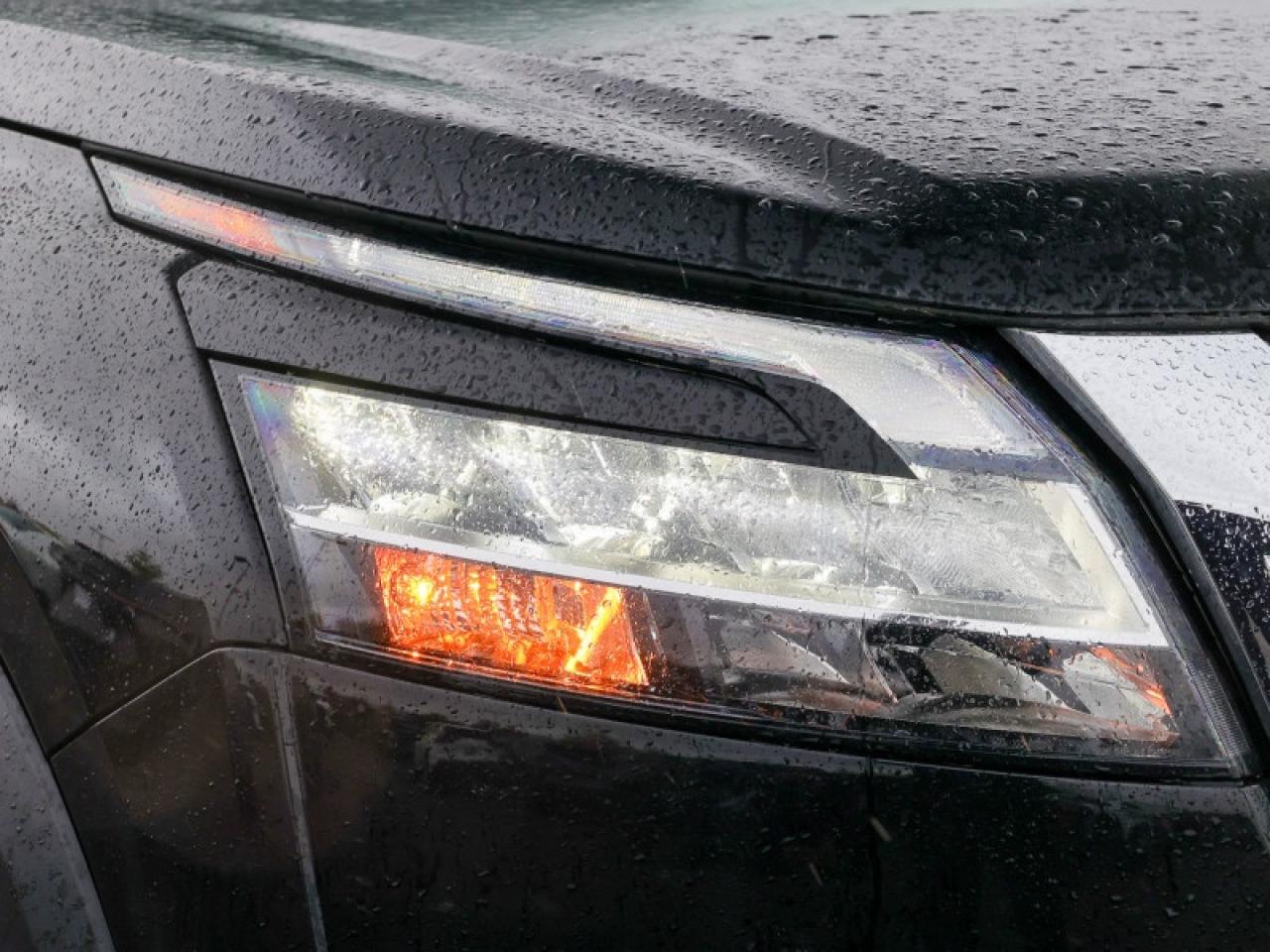 2022 Nissan Pathfinder Platinum  - Cooled Seats - $291 B/W Photo