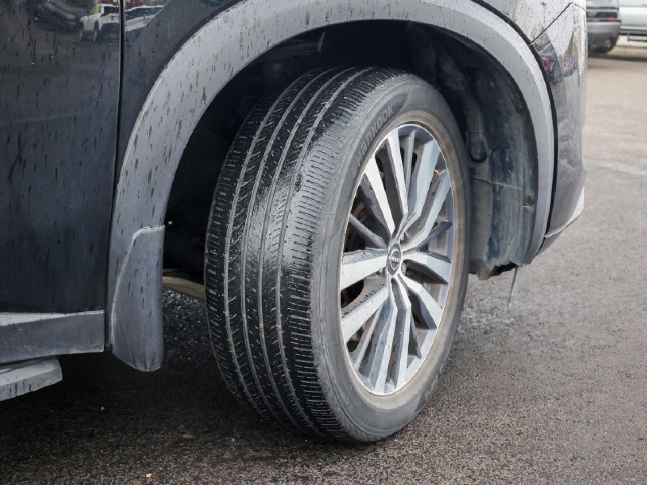 2022 Nissan Pathfinder Platinum  - Cooled Seats - $291 B/W Photo