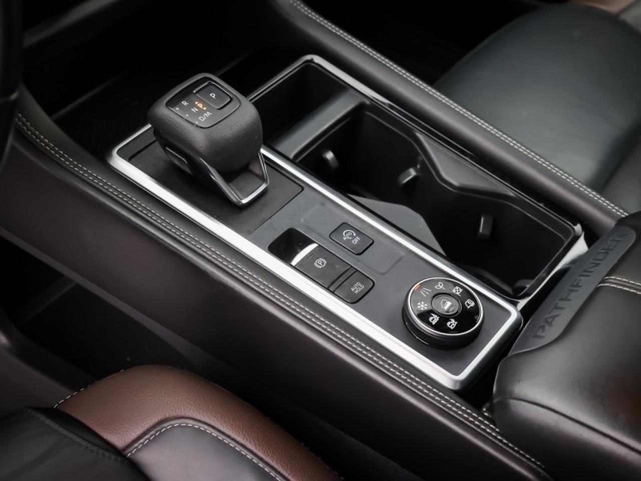 2022 Nissan Pathfinder Platinum  - Cooled Seats - $291 B/W Photo