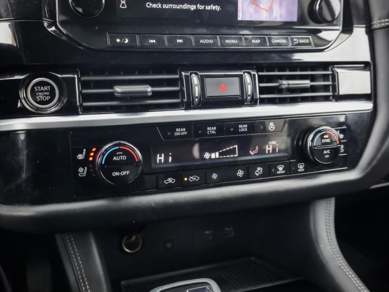 2022 Nissan Pathfinder Platinum  - Cooled Seats - $291 B/W Photo