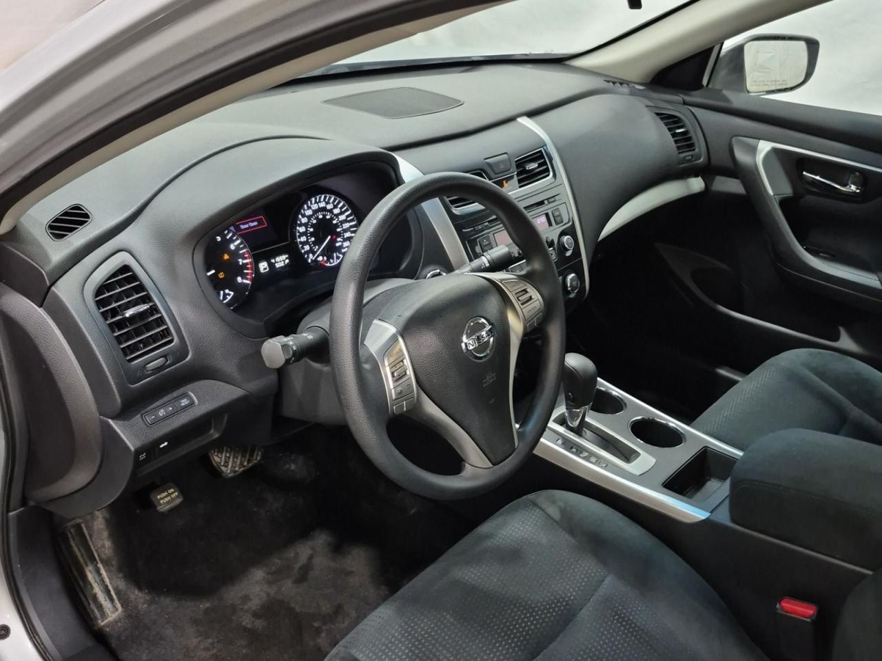2015 Nissan Altima 2.5 S ONLY 41600KMS - Photo #7