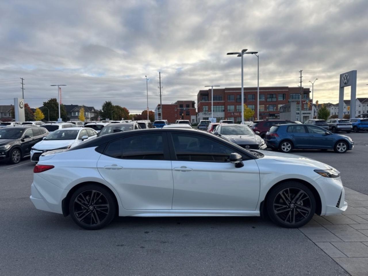 2025 Toyota Camry HYBRID XSE  - HUD -  Navigation Photo4