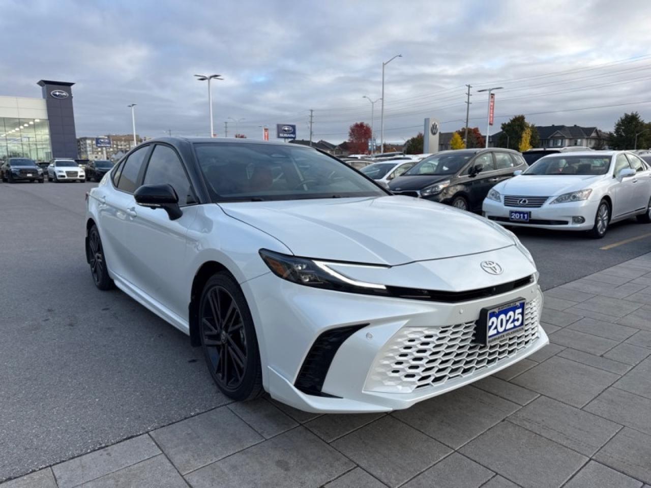 2025 Toyota Camry HYBRID XSE  - HUD -  Navigation Photo