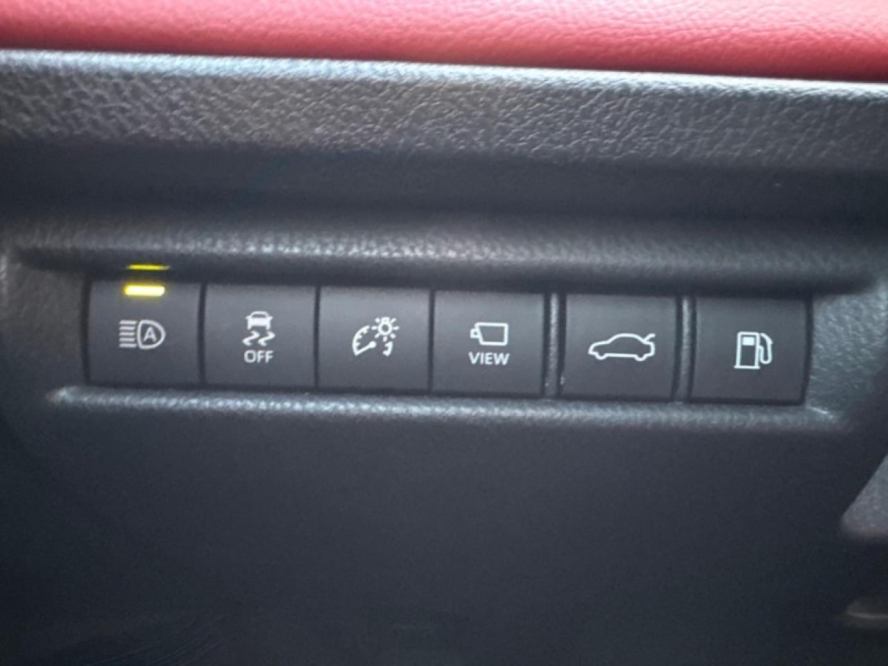 2025 Toyota Camry HYBRID XSE  - HUD -  Navigation Photo