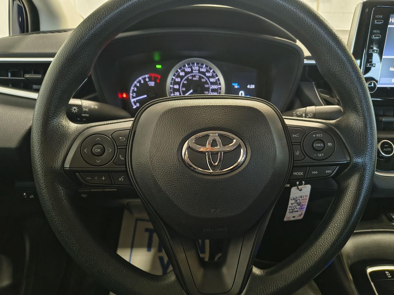 2020 Toyota Corolla LE Photo0