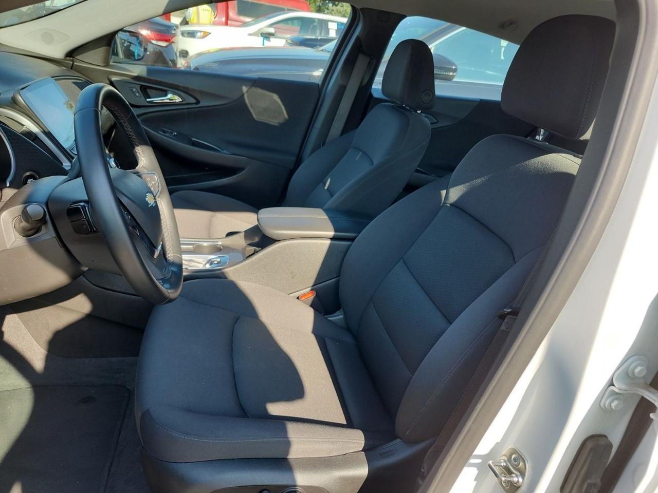 2024 Chevrolet Malibu 1LT Photo