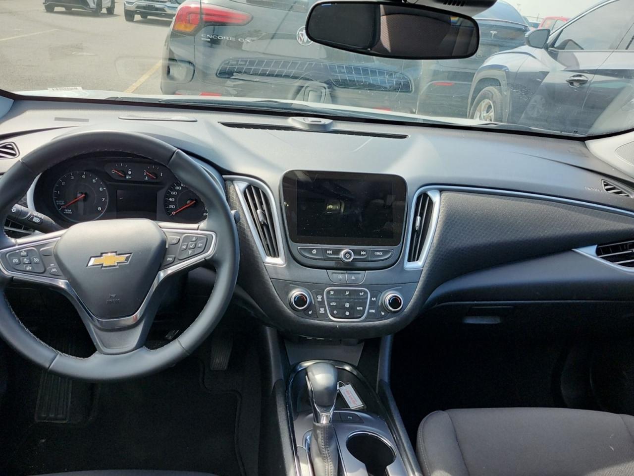 2024 Chevrolet Malibu 1LT Photo4