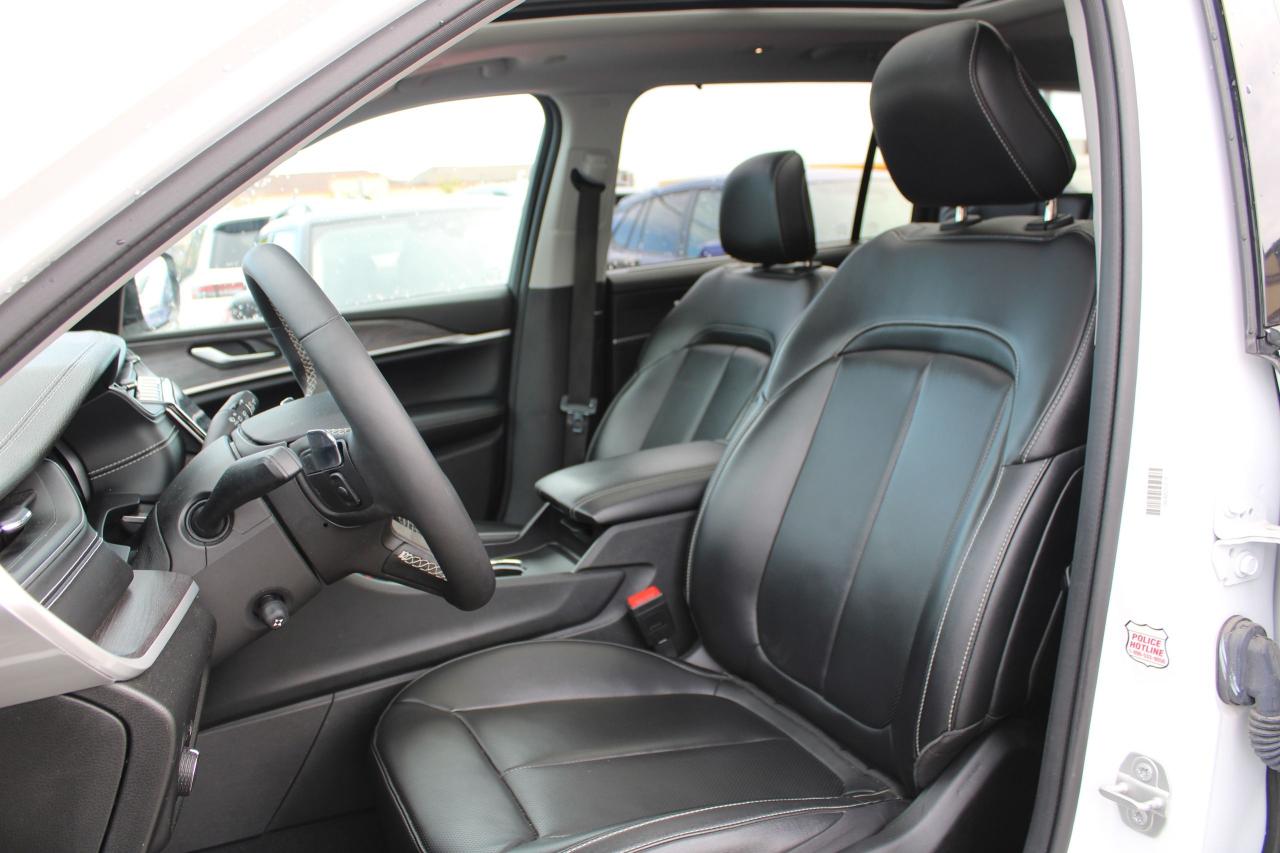 2023 Jeep Grand Cherokee L Limited 4x4 - Photo #12